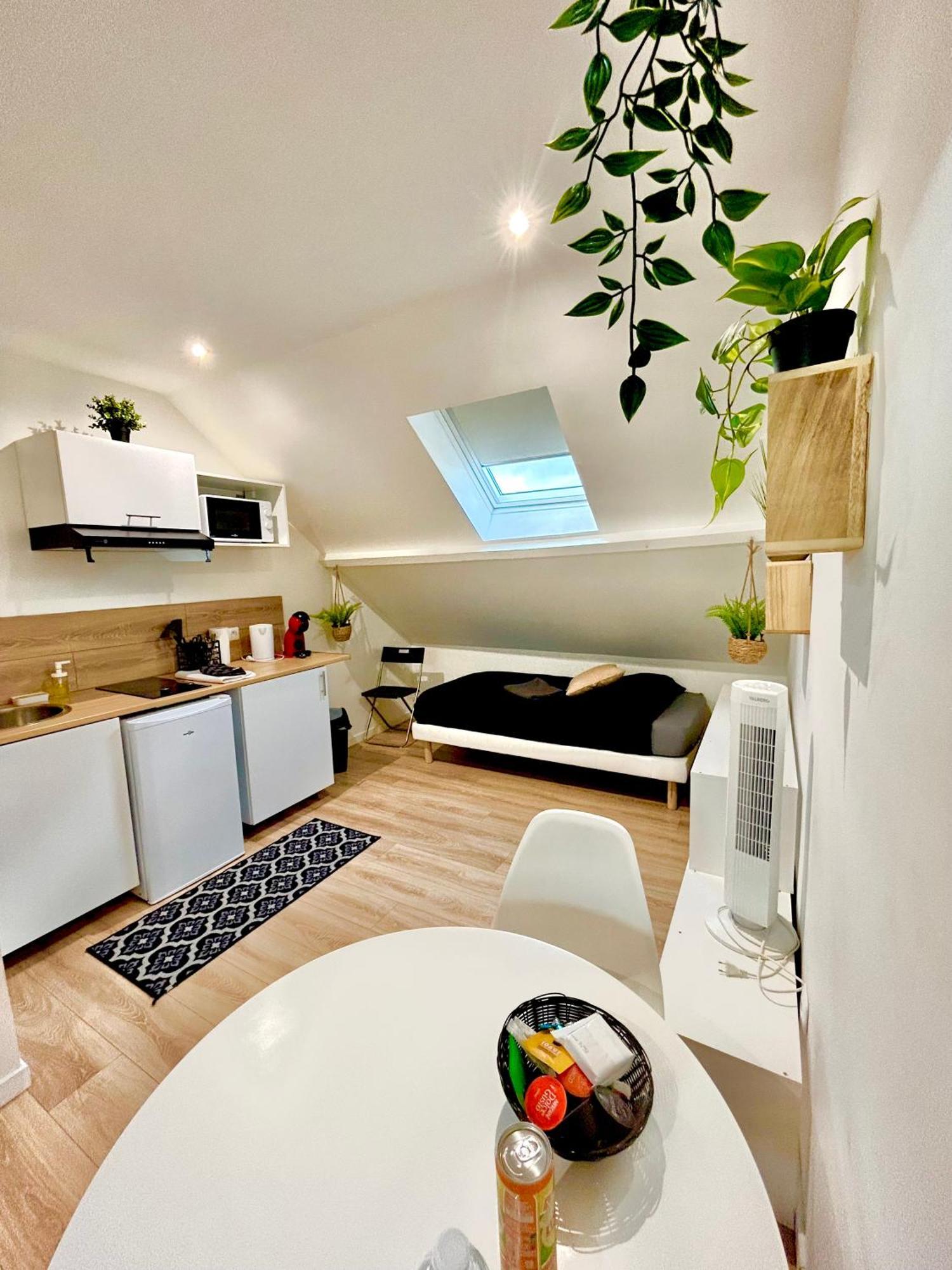 Malaka Home Anzin Eksteriør billede